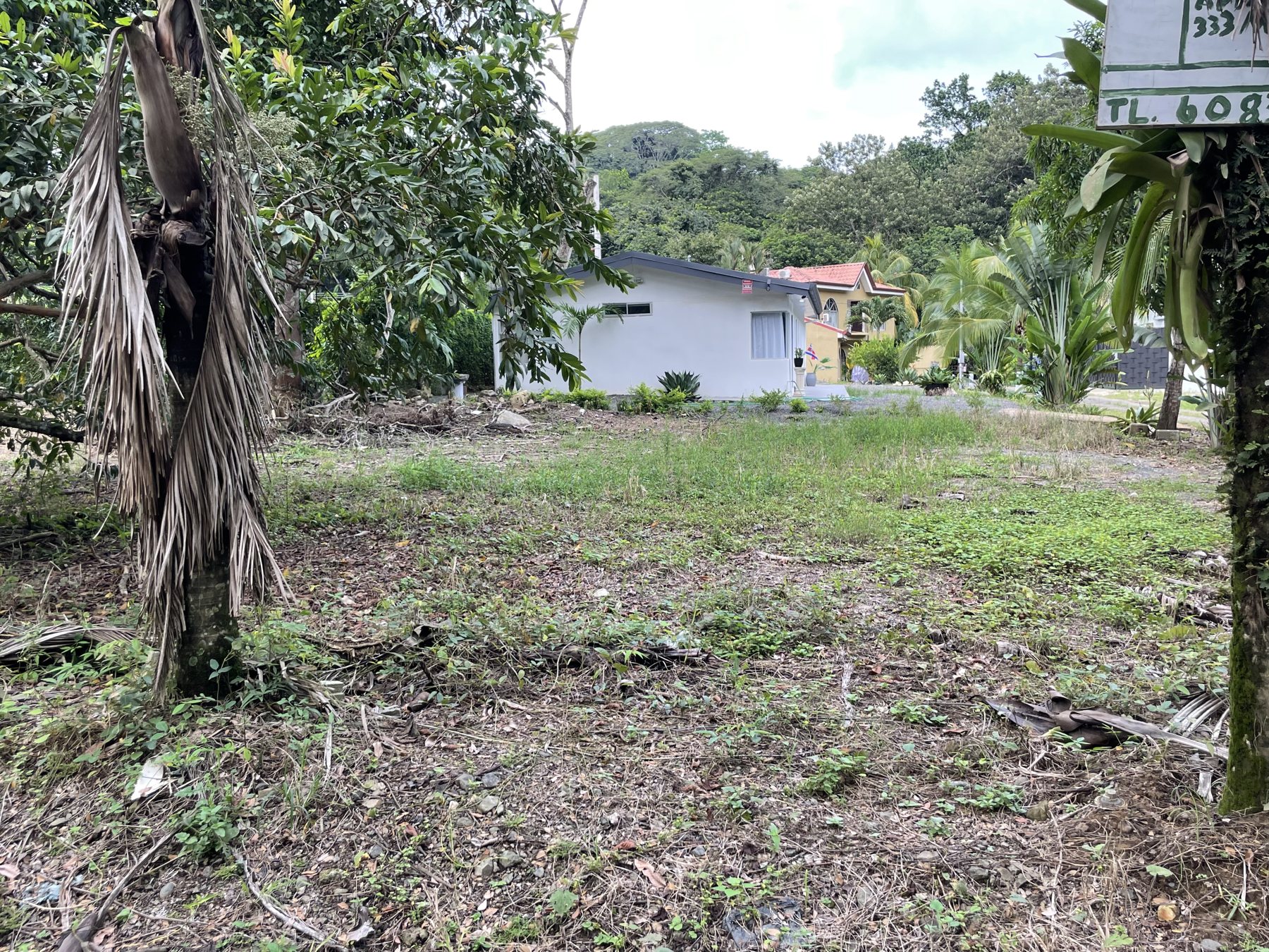 Building lot for sale near Playa Mantas, Punta Leona area — best priced real estate near Jaco Beach, Costa Rica