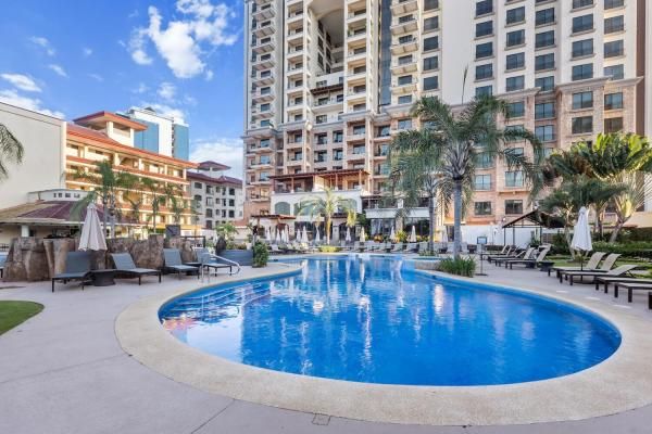 Condo VIP 10 — The Palms 504 beachfront condo in Jacó Beach