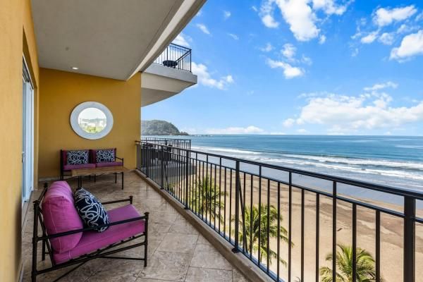 Condo VIP 11 — Vista Las Palmas 5D oceanfront condo in Jacó Beach