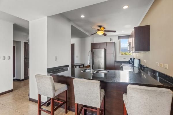Condo VIP 13 — The Palms 404 beachfront condo in Jacó Beach