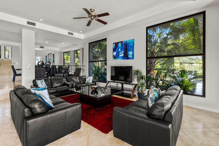 Casa VIP 10 — 10-suite jungle villa in Jacó, luxury suite, pool area or villa grounds