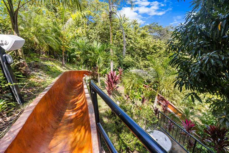 Casa VIP 10 — 10-suite jungle villa in Jacó, luxury suite, pool area or villa grounds