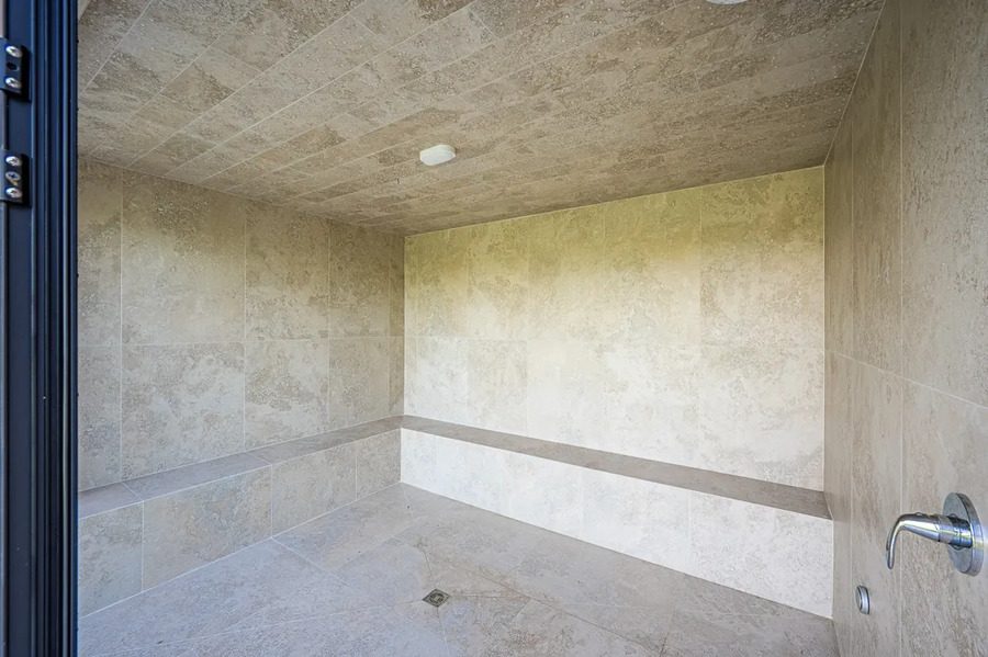 Casa VIP 11 — 7-suite jungle villa in Jacó, luxury suite, pool area or villa grounds