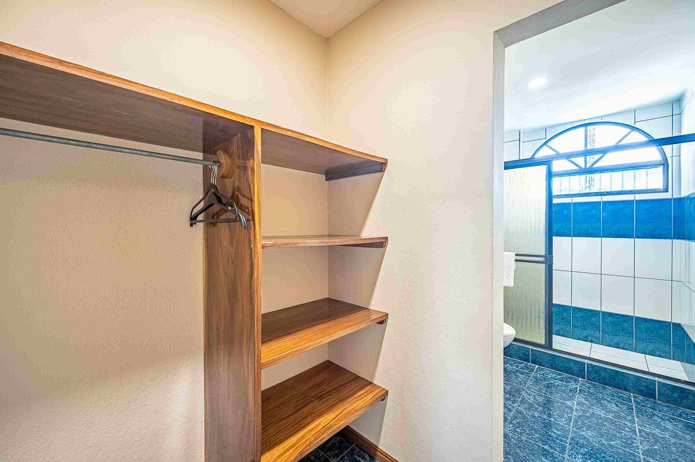 Casa VIP 13 — OZ Hotel, 14-suite beachfront hotel in Jacó, photo 9