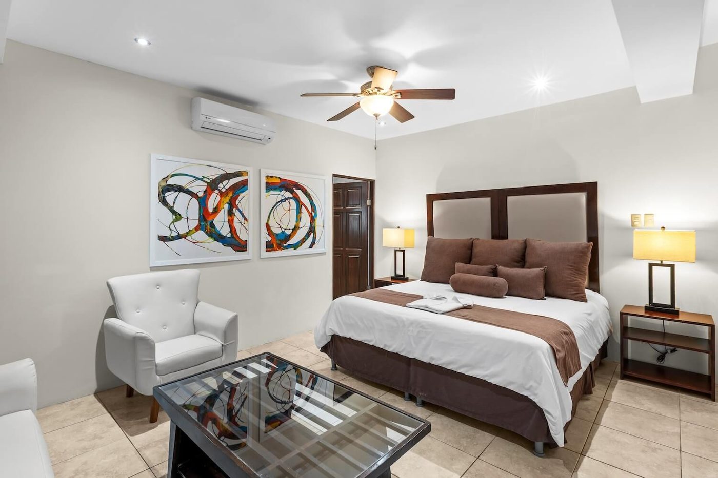 Casa VIP 16 — Rancho de Sueños, 20-bedroom private villa resort in Jacó, photo 5