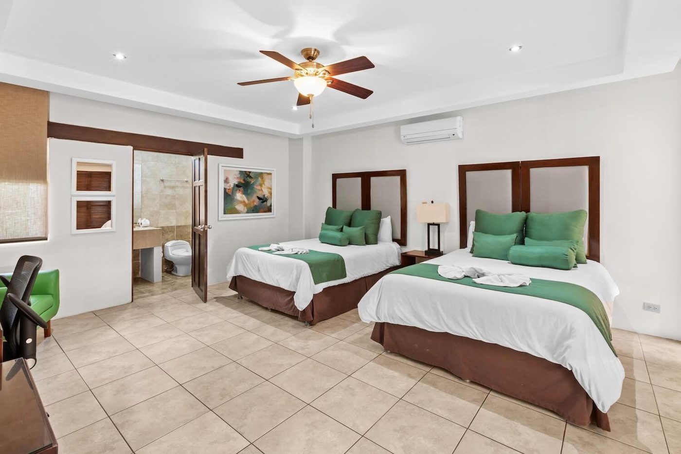 Casa VIP 16 — Rancho de Sueños, 20-bedroom private villa resort in Jacó, photo 15