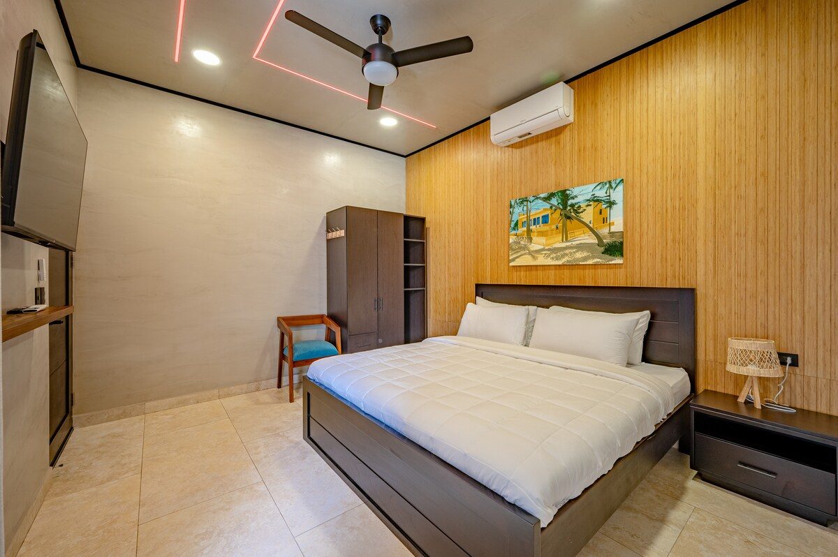 Casa VIP 2 — 15-bedroom beachfront estate in Jacó Beach, bedroom suite