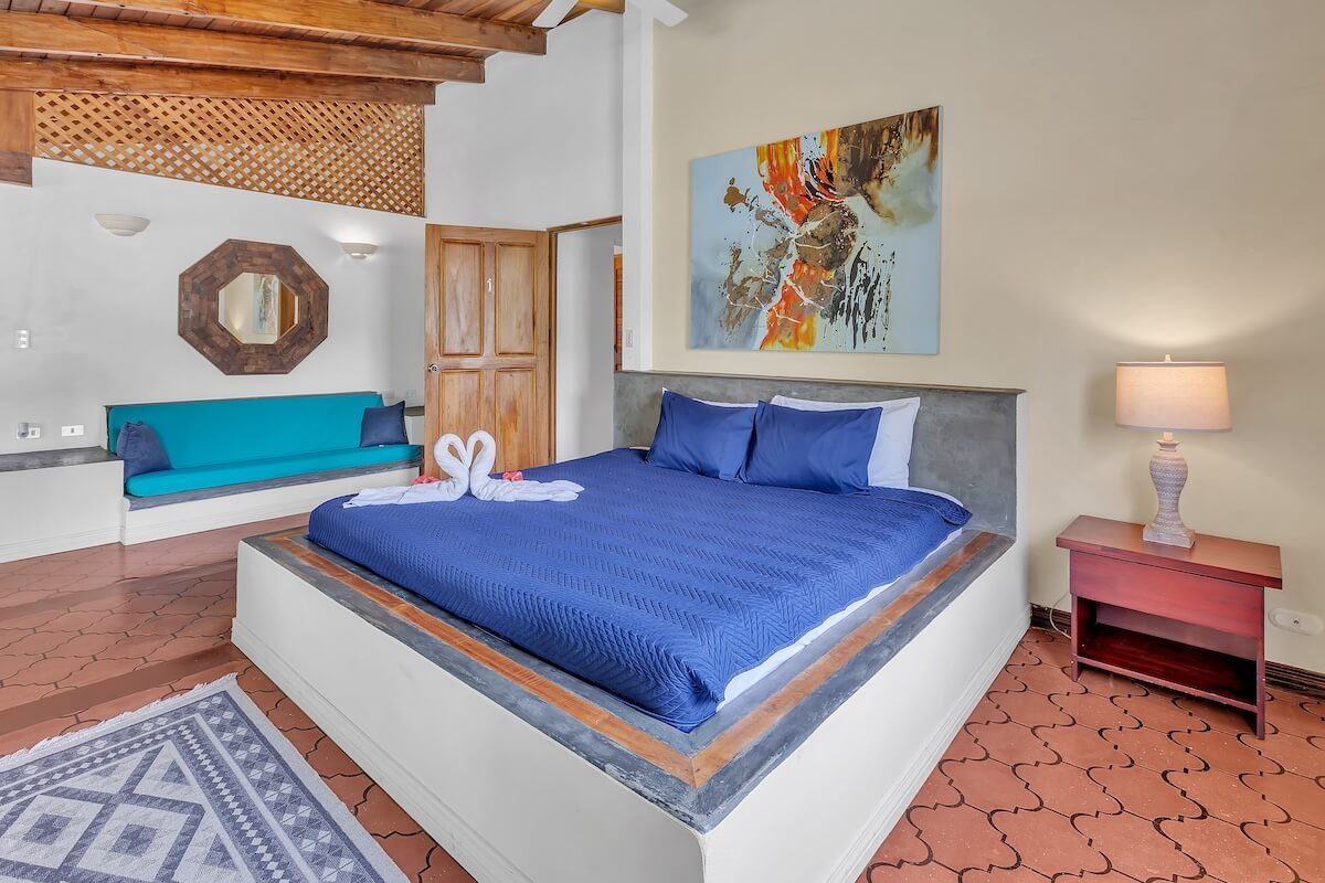 Casa VIP 37 — Casa Cortes beachfront villa, Jacó Beach