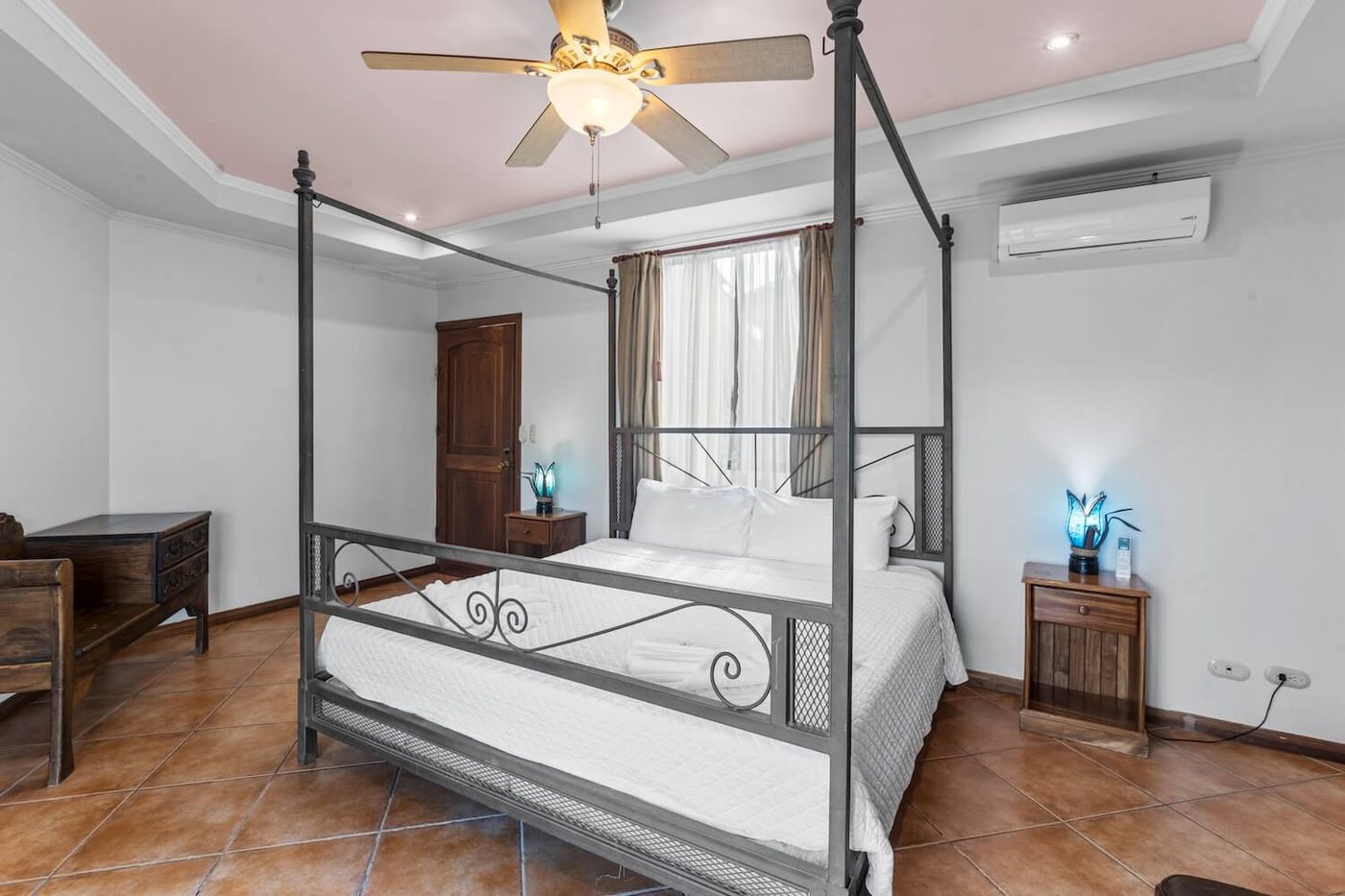 Casa VIP 38 — Casa Cuatro, Jacó