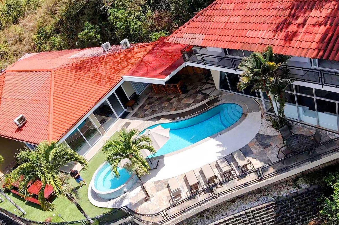 Villa Los Amigos in Jacó Beach