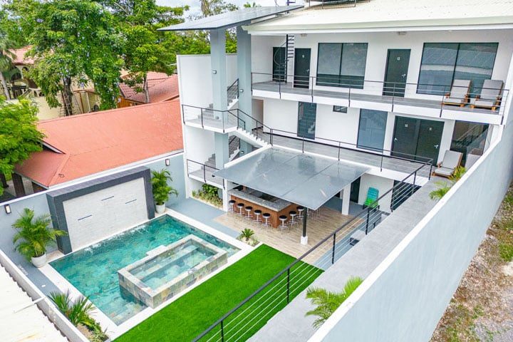 Casa VIP 5 — 13-bedroom beachfront villa in Jacó Beach, rooftop balcony