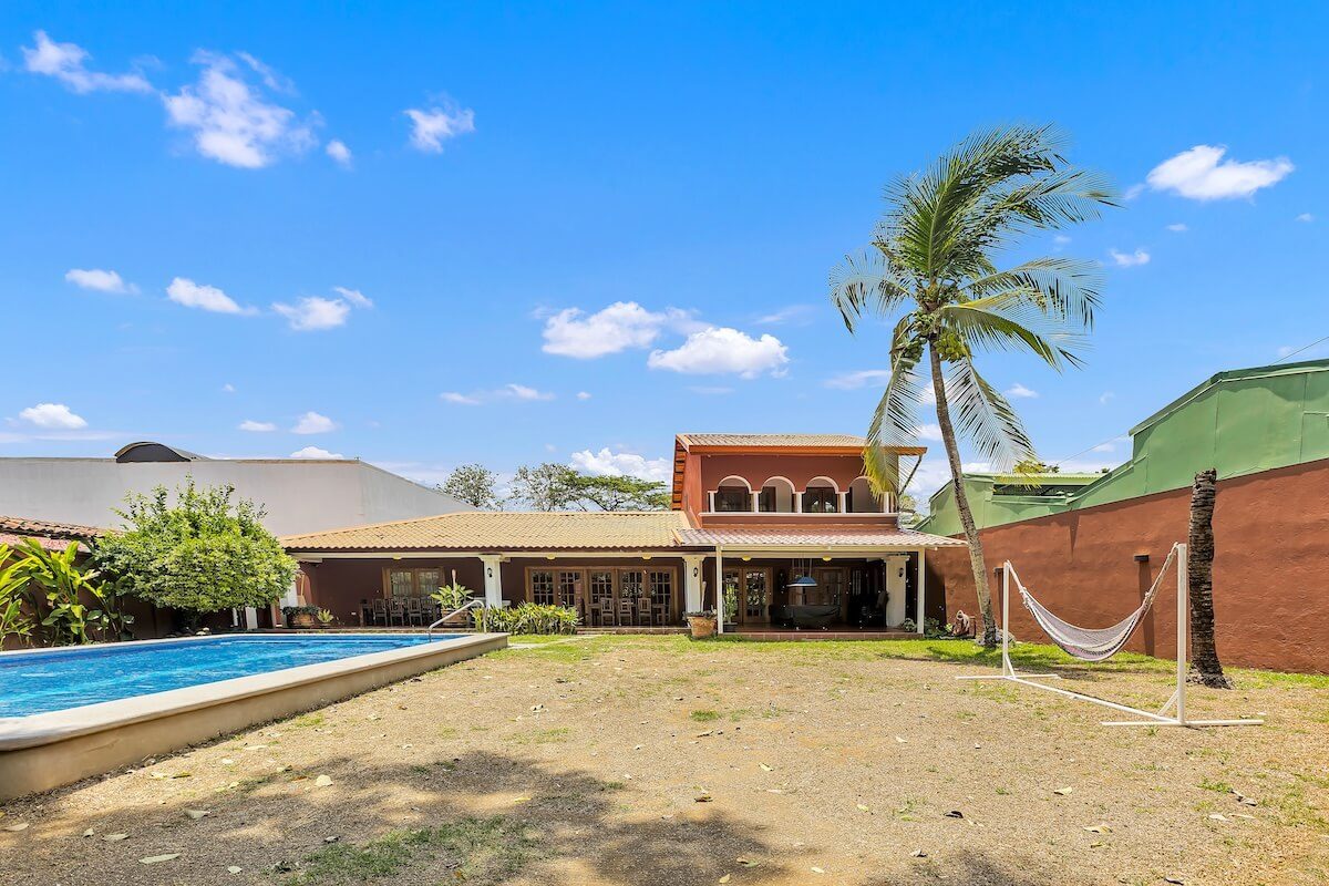 Casa Cinco in Jacó Beach