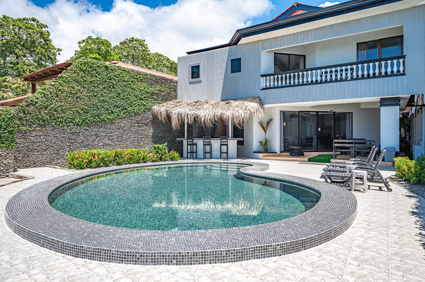 Casa VIP 63 — Casa Dulce beachfront villa in Jacó Beach