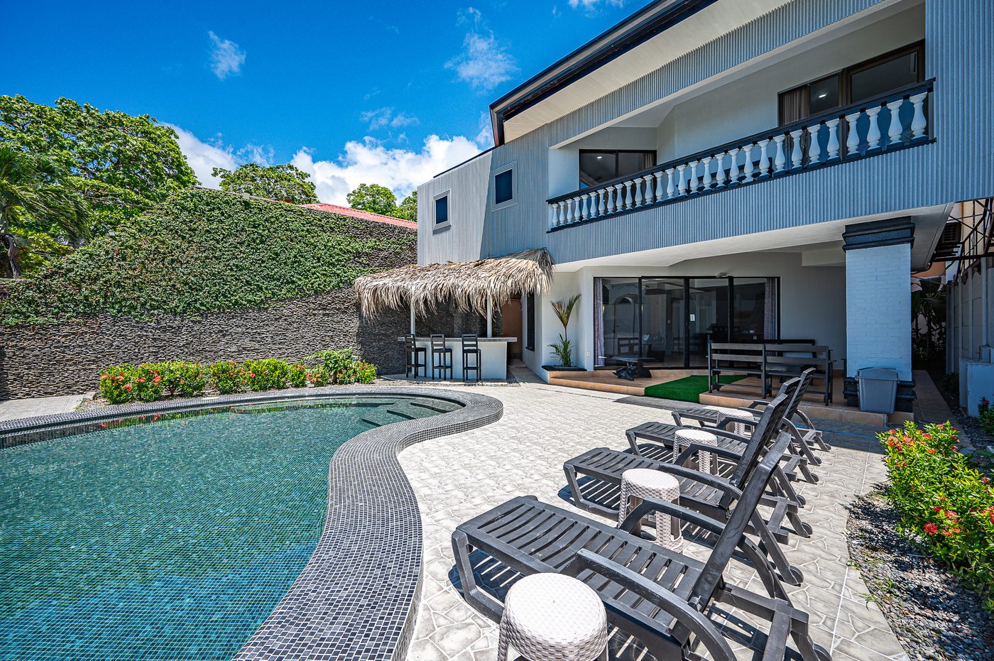 Casa VIP 63 — Casa Dulce beachfront villa in Jacó Beach
