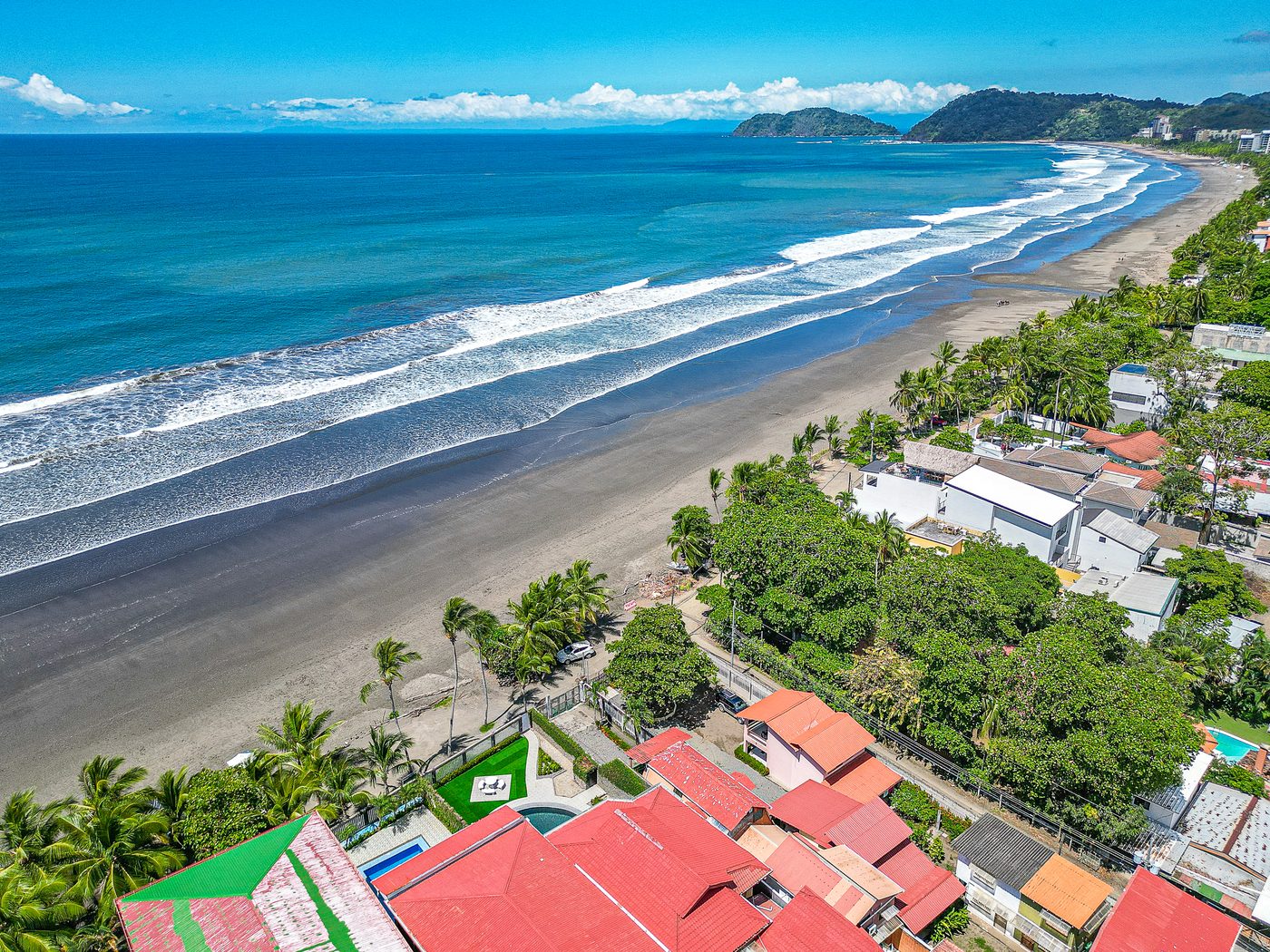 Casa VIP 63 — Casa Dulce beachfront villa in Jacó Beach