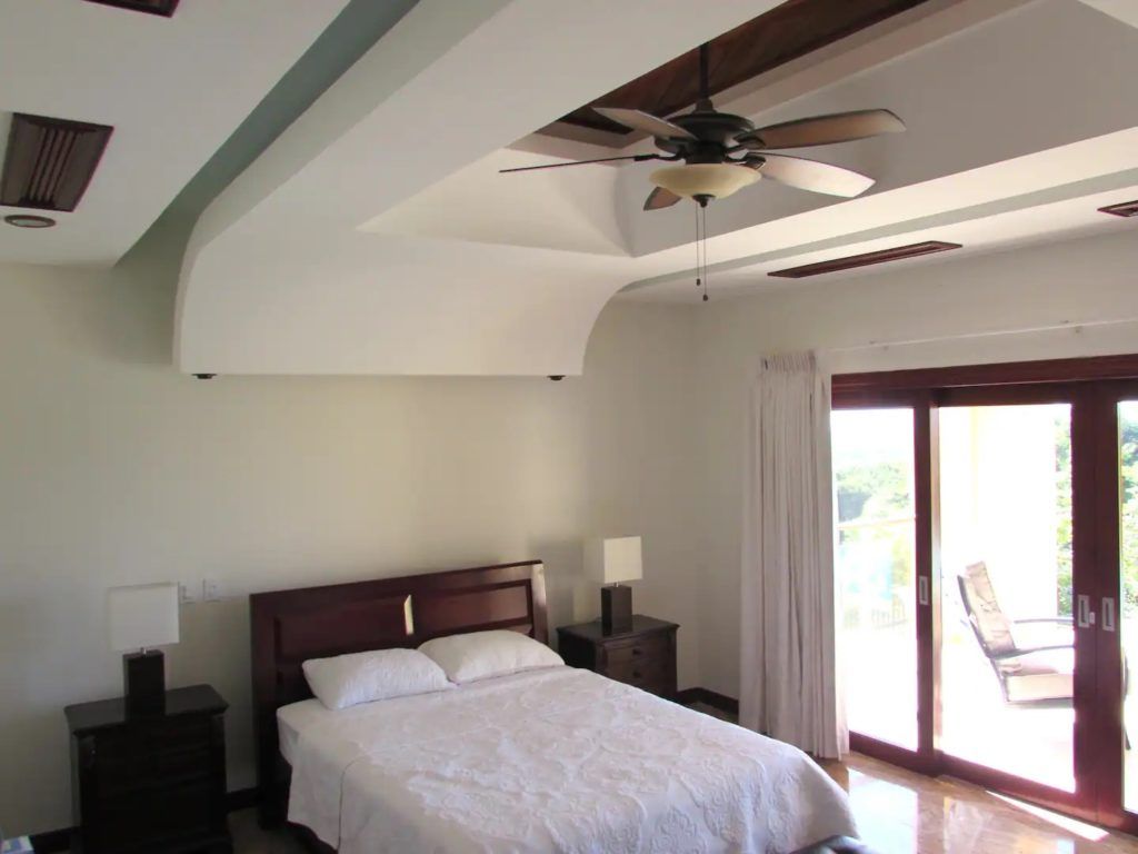 Casa VIP 68 — Casa Amarillo hillside villa in Playa Hermosa