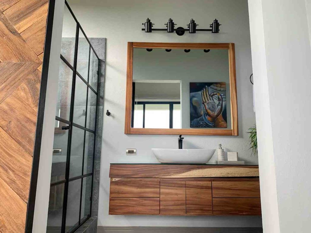 Casa VIP 69 — Villa Hermosa beachfront master-suite villa in Playa Hermosa