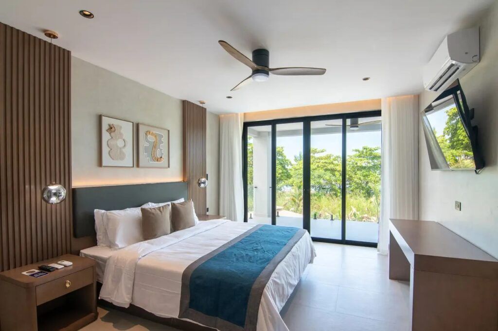 Casa VIP 70 — Hermosa Villa 2 beachfront villa in Playa Hermosa