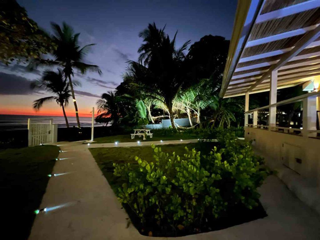 Casa VIP 72 — Backyard Beach House oceanfront villa in Playa Hermosa
