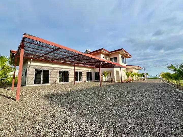 Casa VIP 73 — Hermosa Beachfront home with cabin in Playa Hermosa