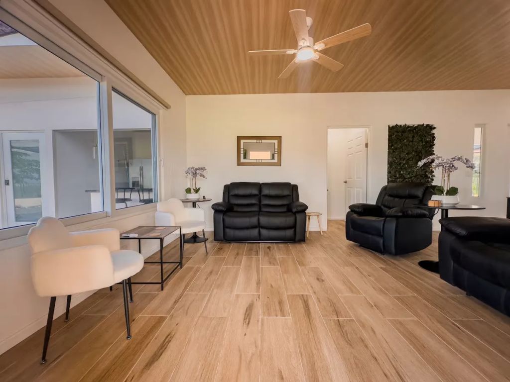 Casa VIP 73 — Hermosa Beachfront home with cabin in Playa Hermosa