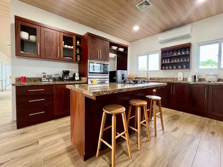 Casa VIP 73 — Hermosa Beachfront home with cabin in Playa Hermosa
