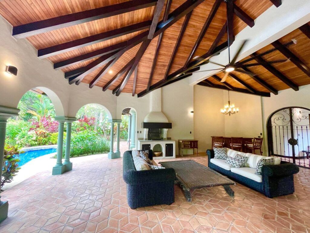 Casa VIP 75 — Jungle Villa colonial retreat in Los Sueños Resort