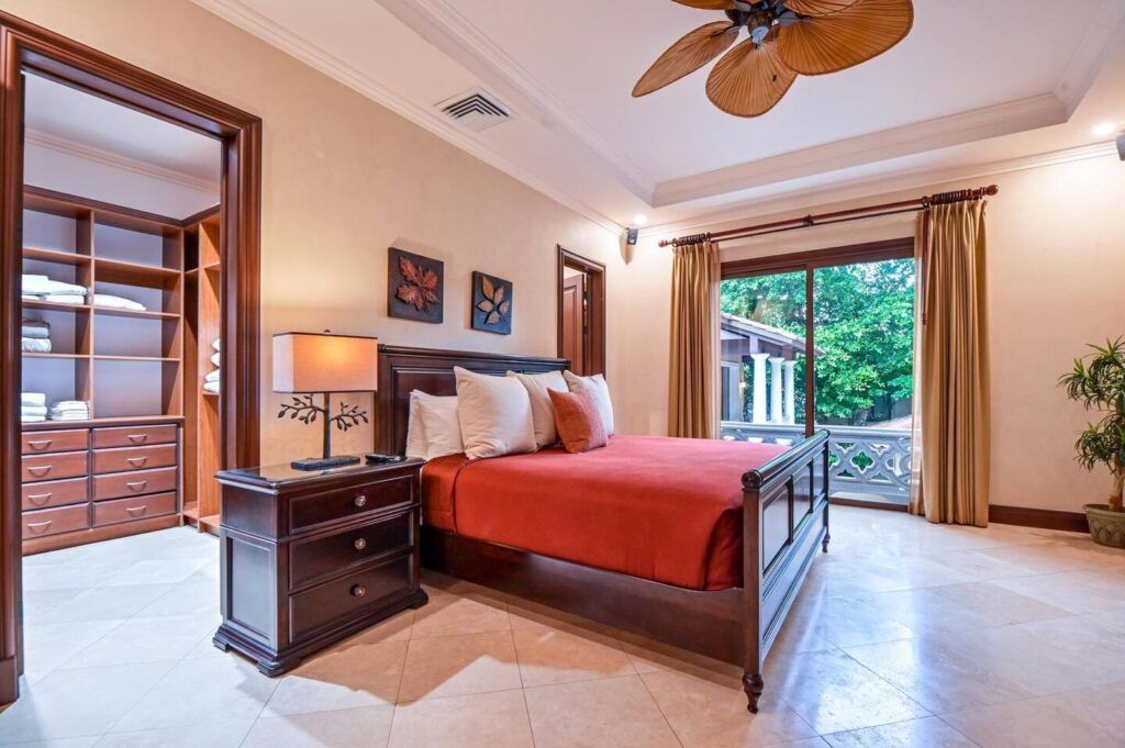 Casa VIP 76 — Villa Los Sueños in gated Eco Golf Estates