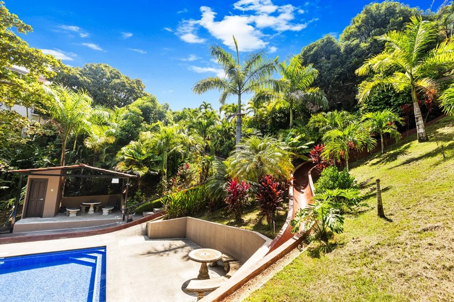 Casa VIP 8 — 13-suite luxury villa in Jacó Beach, tropical garden grounds
