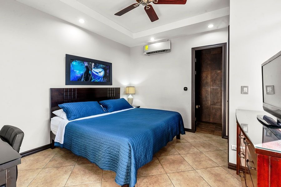 Casa VIP 8 — 13-suite luxury villa in Jacó Beach, luxury suite, living space or pool area