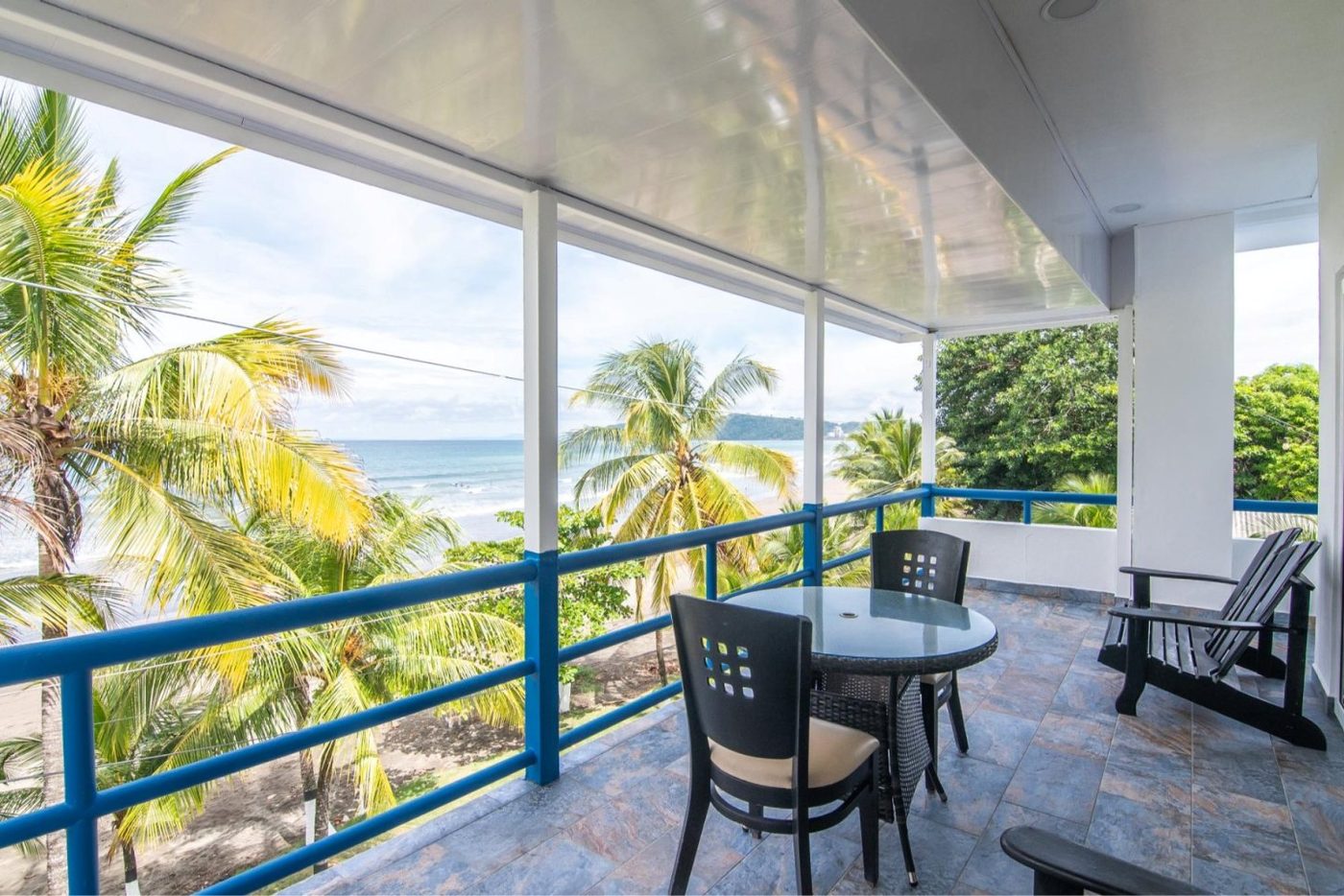 Casa VIP 9 — 17-suite beachfront villa in Jacó Beach, luxury suite, pool area or villa grounds