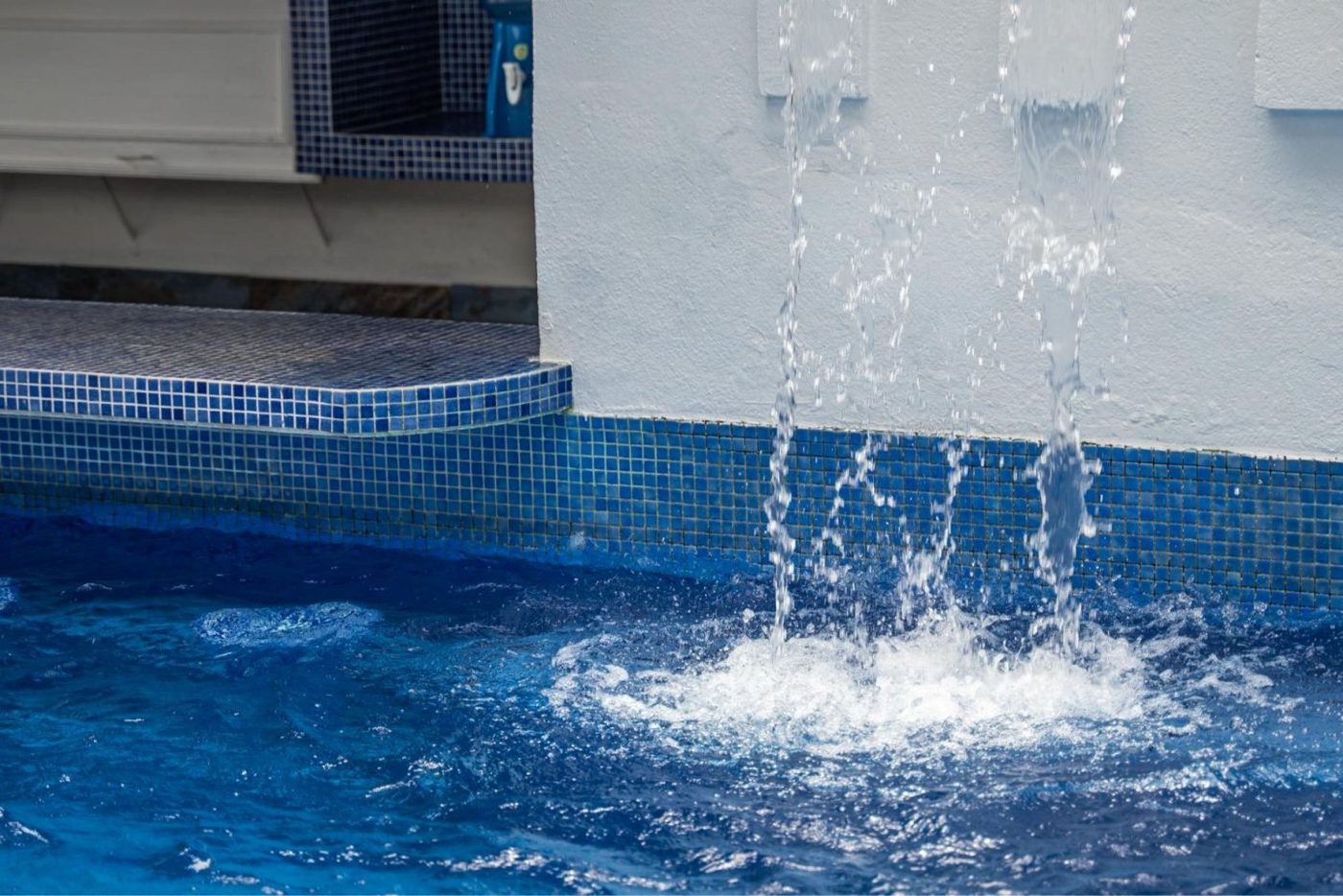 Casa VIP 9 — 17-suite beachfront villa in Jacó Beach, luxury suite, pool area or villa grounds