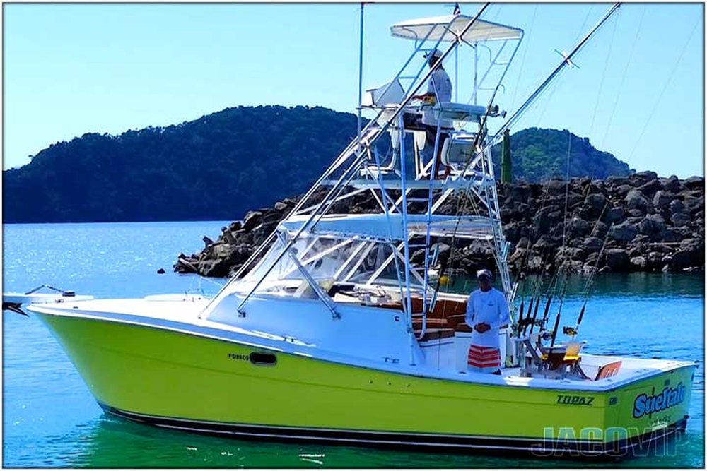 34' Topaz Sportfish sport fishing charter at Los Sueños, Costa Rica