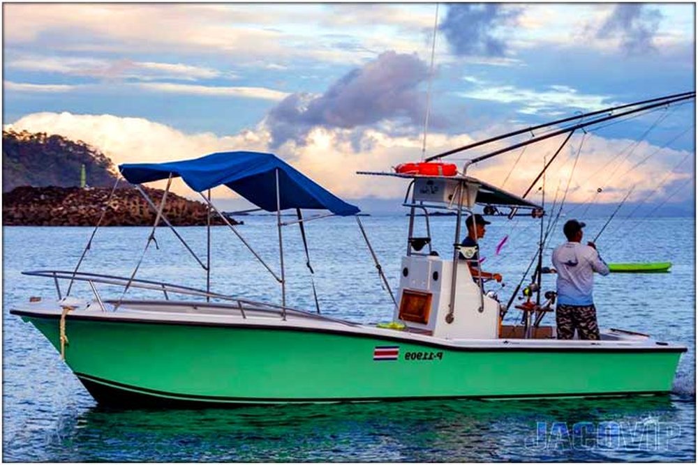27' Fish Nautique sport fishing charter at Los Sueños, Costa Rica